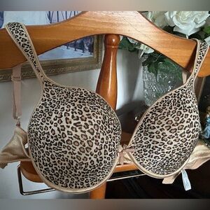 Delta Burke Leopard Print Bra in Beige and Brown Sz 38DD